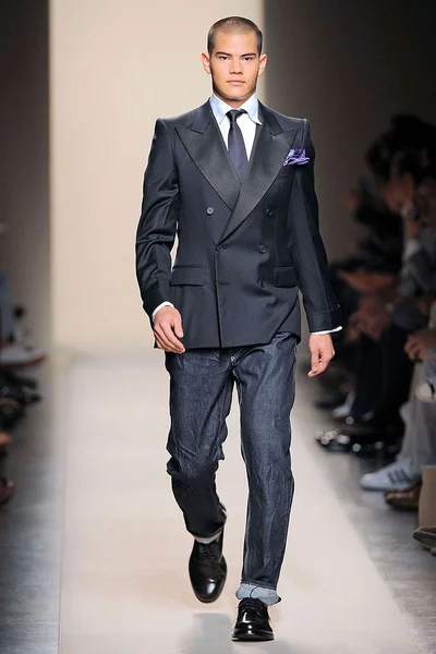 Look 40